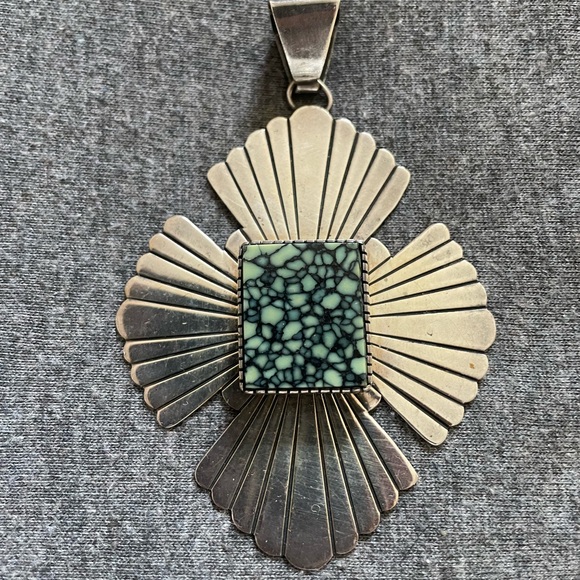 Real turquoise and silver cross pendant - Picture 2 of 4